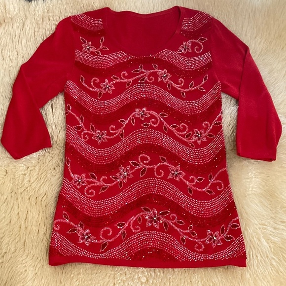 Red Embellished heavily beaded sweater - Picture 1 of 7